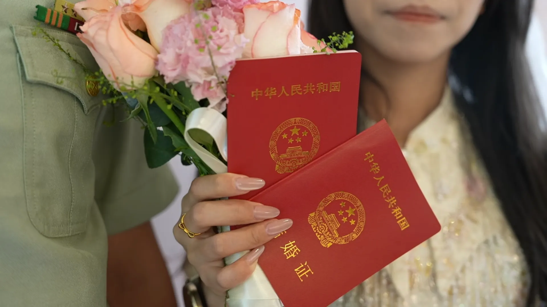 最快6分钟领证！今天，北湖把临时结婚登记点搬进公园