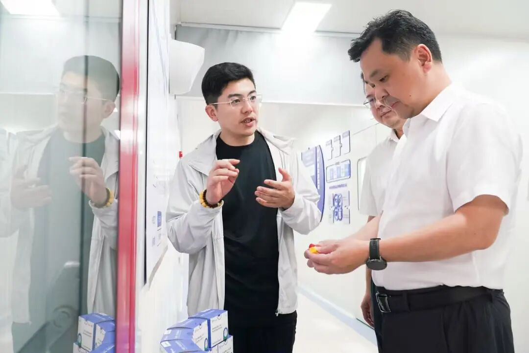 以更实举措抓项目强产业 加快构建现代化产业体系