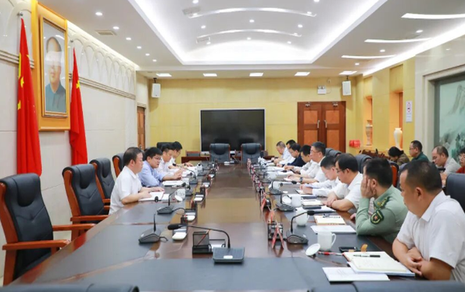 南岳区委常委会领导班子召开十二届省委第八轮巡视整改专题民主生活会