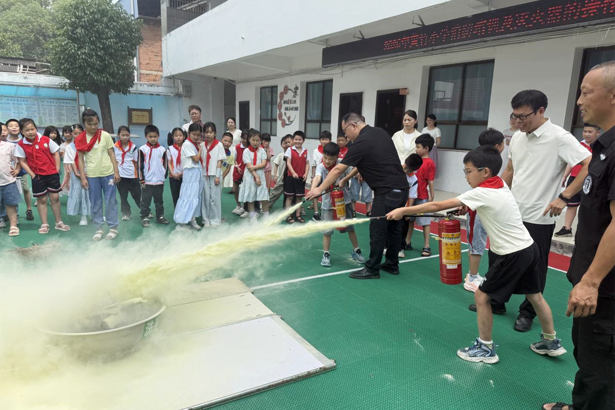图片3.jpg 图片3.jpg