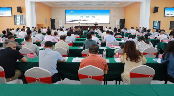 南岳区村（社区）“两委”履职能力提升培训班开班 王慧敏作开班辅导