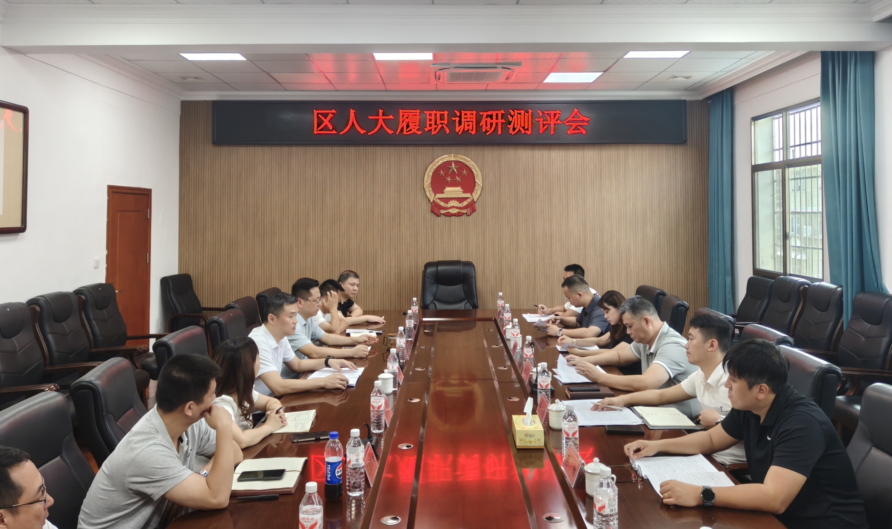 0717区人大常委会调研区人民政府常务副区长谭奇峰履职情况.jpg