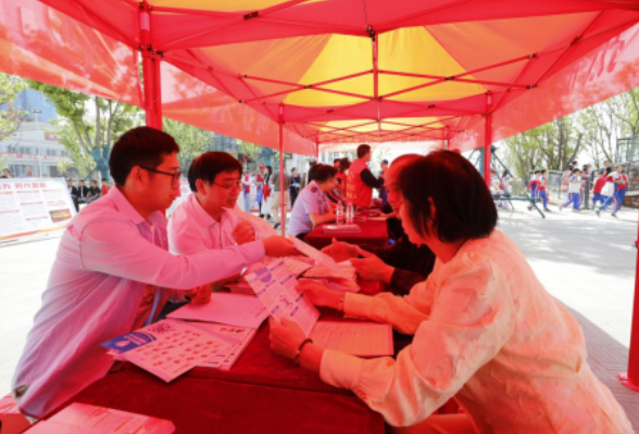珠晖区委网信办开展全民国家安全教育日网络安全宣传活动