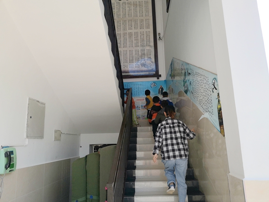 42a6dce936394cf1a2fa646daa040cc5.jpg