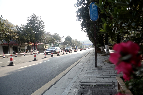 G11A5568_副本.jpg G11A5568_副本.jpg