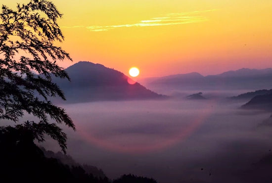 黄河村日出（周怀松摄）.jpg