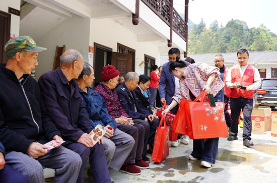 e52452460f2a6397f6a9b883adcc5256.jpg e52452460f2a6397f6a9b883adcc5256.jpg