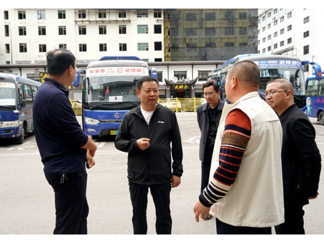 钟跃波带队调研“五一”旅游接待和安全生产工作