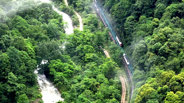 DJI_0865.00_06_09_27.静止004.jpg