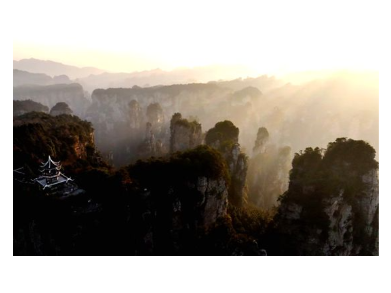 张家界武陵源：气温回暖 “白+黑”模式解锁全域文旅新体验