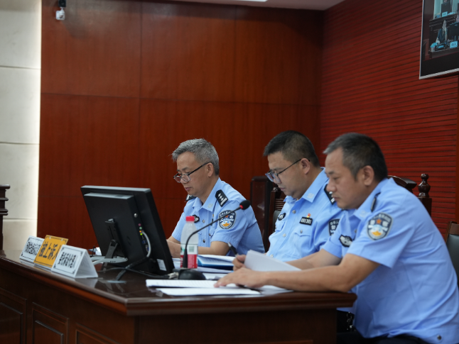 庭审观摩零距离 以案促学强规范——市公安局武陵源分局开展行政诉讼庭审旁听活动