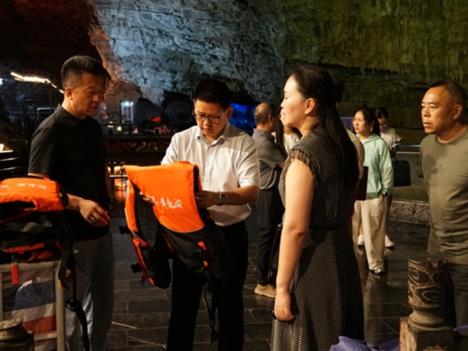 代劲带队督导检查旅游接待和安全生产工作