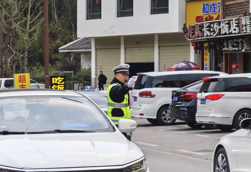 f16f5308c2f01f21af1b086e57a0751d.jpg f16f5308c2f01f21af1b086e57a0751d.jpg