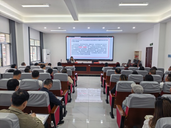 开展社会救助政策培训.jpg