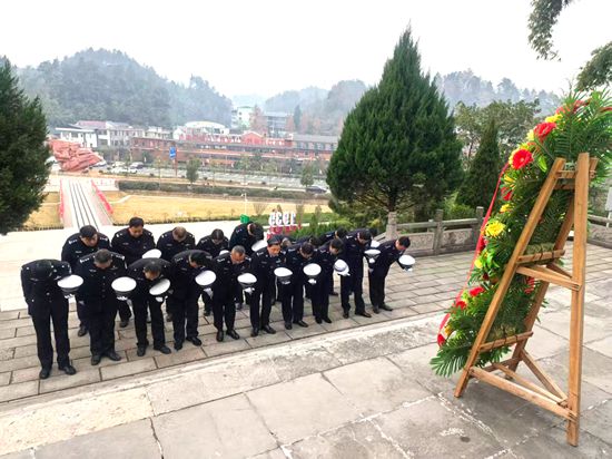 66e65ce0070a0f317d37ba565431e468.jpg 66e65ce0070a0f317d37ba565431e468.jpg