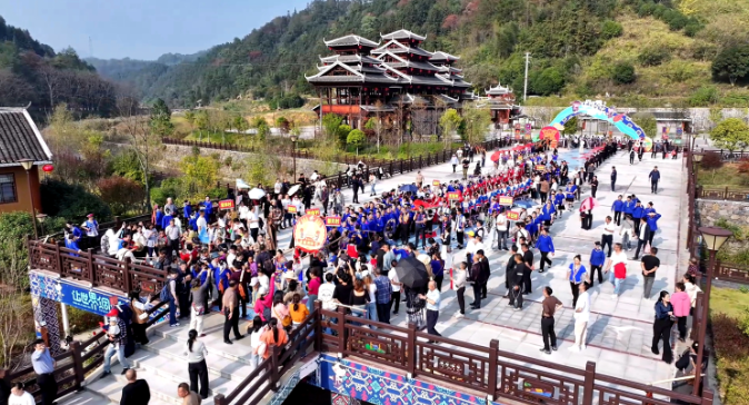 【国庆游通道】邀您打卡“荒野之王”杨东东家乡，玩转非遗与山水！