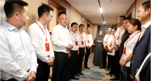 聚焦两会 | 张克任带队到驻地看望政协委员