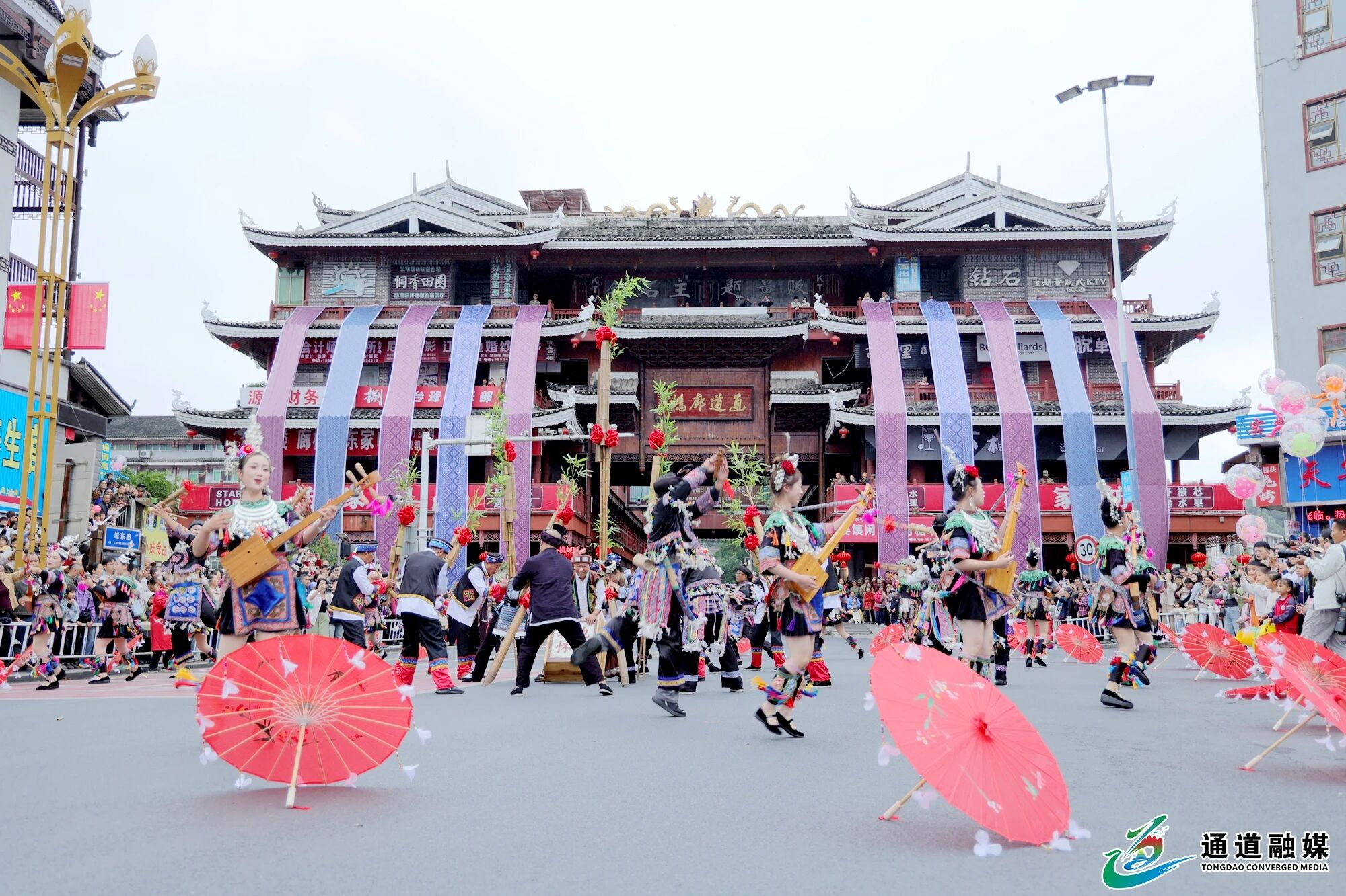 多彩文旅庆华诞 侗乡假日活力满满