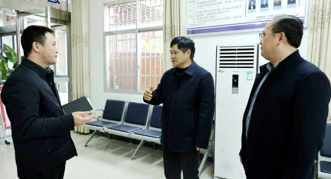 覃歇民深入部分县直单位走访调研