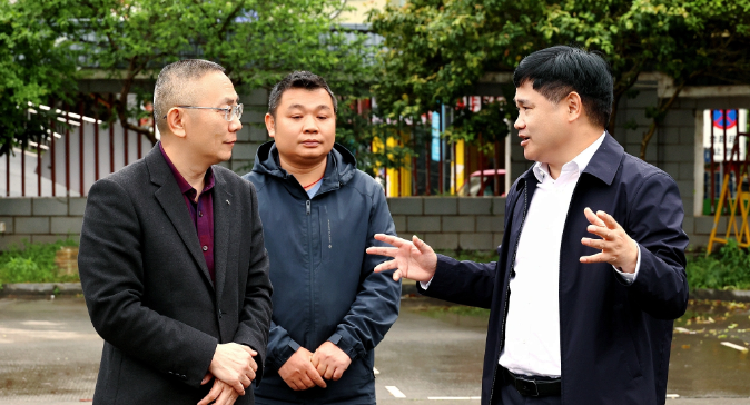 覃歇民专题调度城东农贸市场及周边环境秩序整治工作