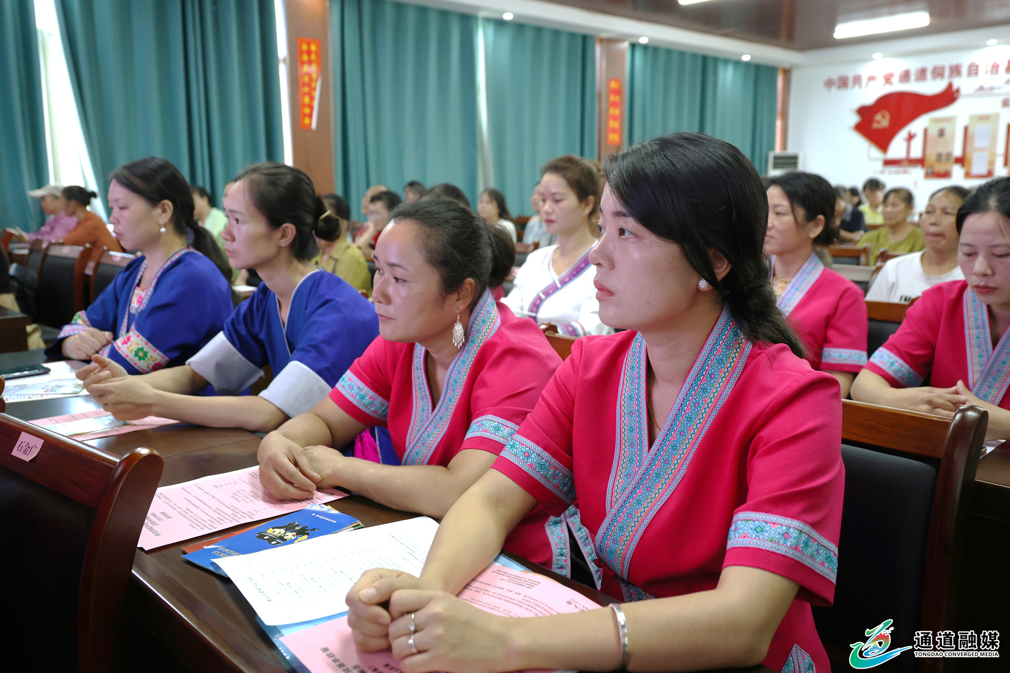 女性健康宣讲开讲+知识与政策送到家+(3).JPG