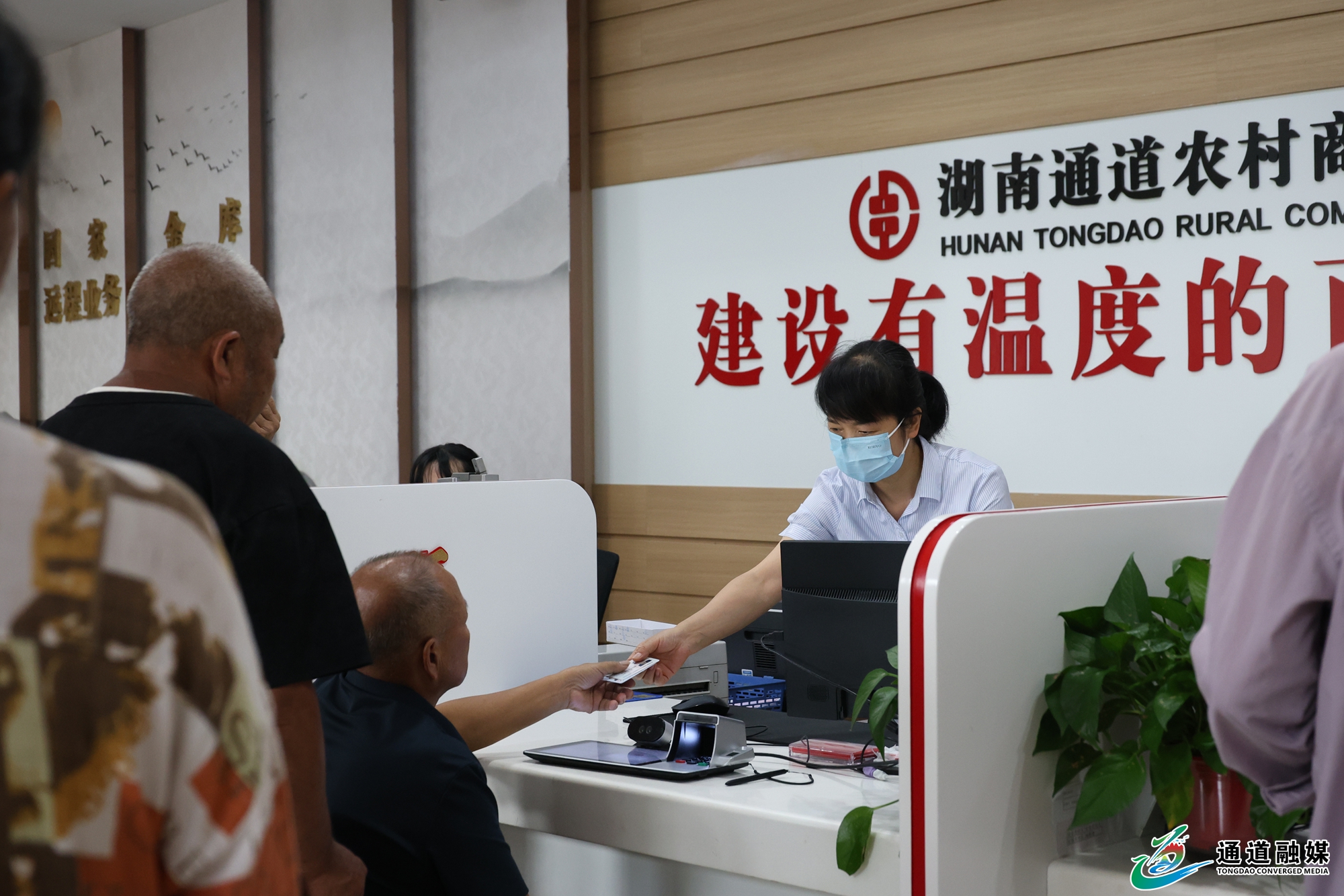 我县持续推进第三代社保卡换发及电子社保卡申领工作+(3).JPG