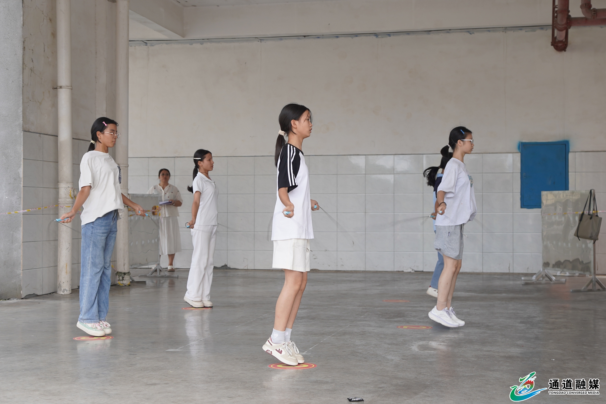我县2025年中小学生跳绳比赛举行+(5).JPG