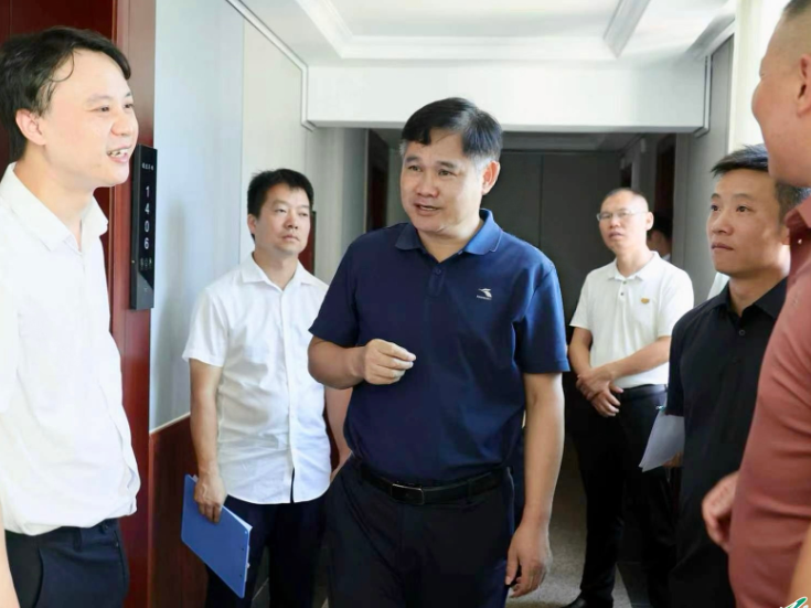 覃歇民督导调研县第十四次党代会筹备工作、安全生产工作