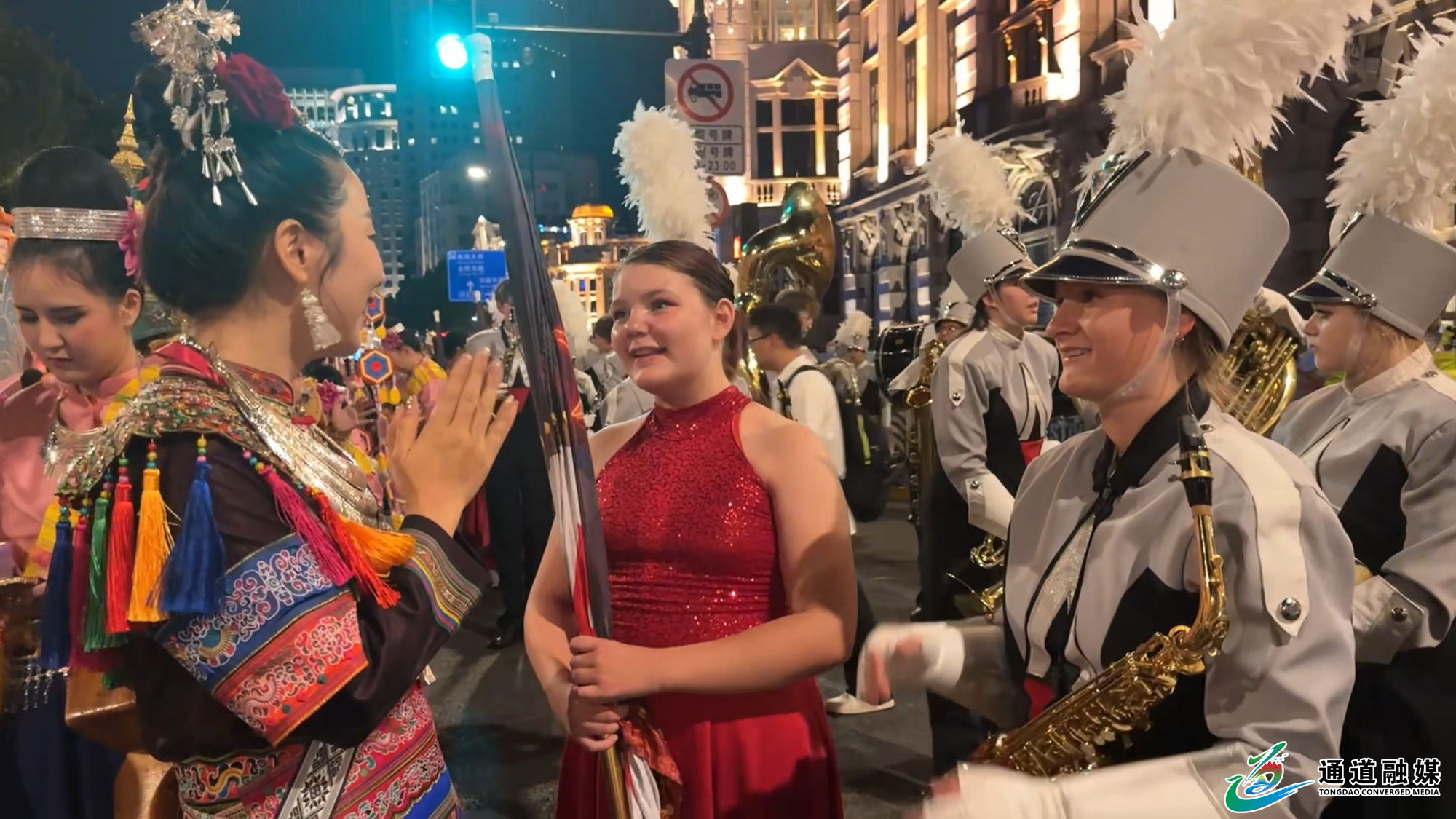 侗韵闪耀外滩！通道侗族歌舞惊艳上海旅游节，《福地漫游》邀约八方来客+(9).png