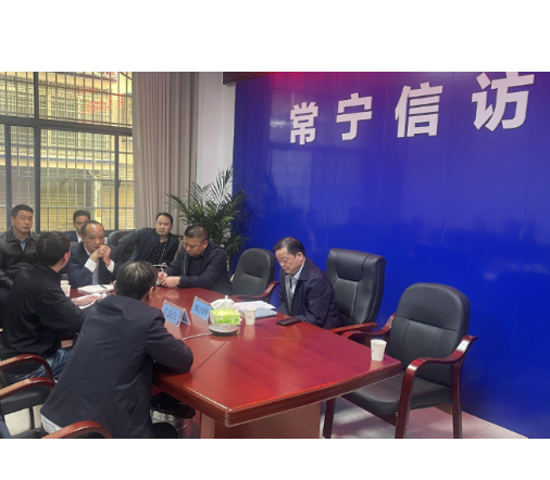 【视频】吴乐胜到市信访局接访 全力解决群众合法诉求