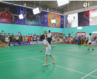 【视频】常宁首届青少年U系列羽毛球比赛圆满举行