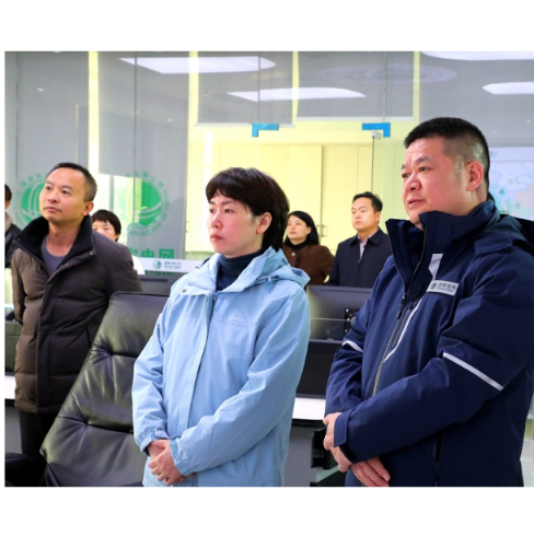新年第一天 邓艳红慰问一线工作人员并督导旅游安全工作