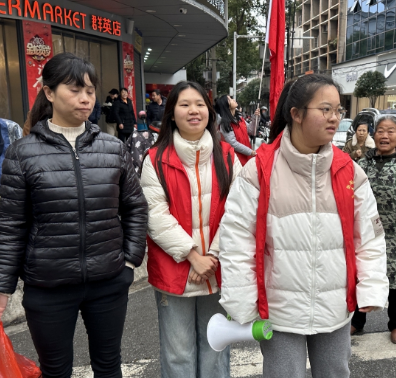 【视频】【城市微革命 幸福家门口（41）】返乡大学生志愿服务“畅”出行