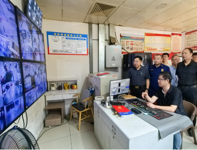 【视频】罗卫华：全力以赴 确保全市安全稳定和谐、群众欢乐祥和过节