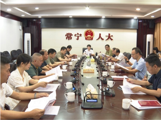 市人大常委会集中走访人大代表 王一花参加