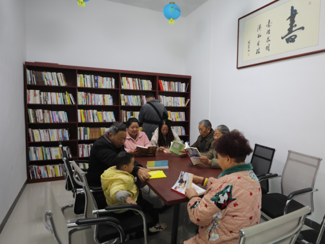 【视频】城市微革命 幸福家门口（93） 15分钟阅读圈 常宁“小宁书屋”就在你身旁
