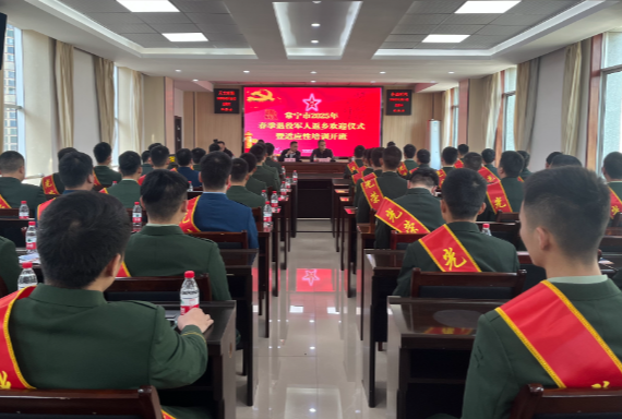 【视频】昔日戎装卫家国 今朝奋楫谱新篇