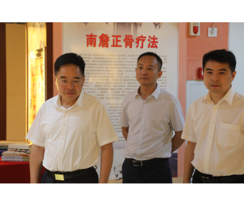 罗卫华调研全市卫健系统工作：努力为人民群众提供更加优质的健康服务