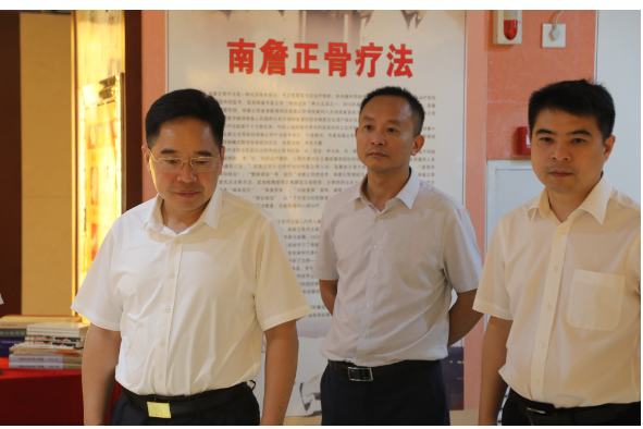 罗卫华调研全市卫健系统工作：努力为人民群众提供更加优质的健康服务