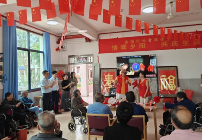 常宁市曲潭街道：集体寿礼树新风 屋场恳谈话文明