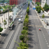 【视频】常宁：错峰+机械双保险 为环卫工撑起“遮阳伞”