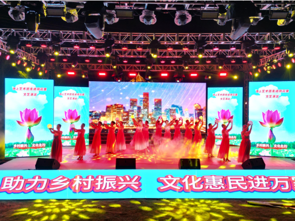 【视频】常宁西上艺术团走进荷花里唱响乡村振兴新乐章