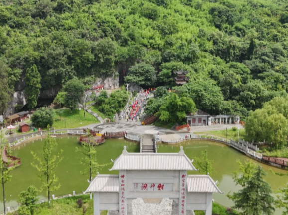 【视频】常宁财神洞：分区保洁护“地下宝库” 清爽引客来