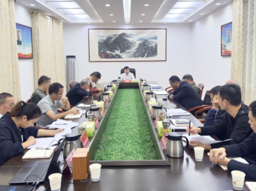 【视频】2025年度政协党组理论学习中心组（扩大）第九次集体学习举行 段鸣主持