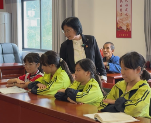 【视频】高级教师徐国男：回到家乡播撒文明种子