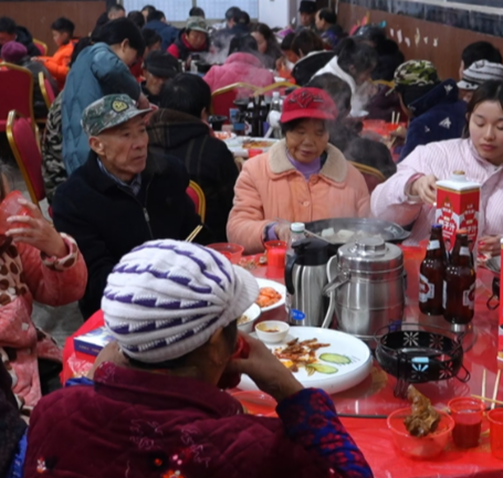 【新春走基层】常宁詹家大湾：百家宴聚乡情 乡村春晚迎新春