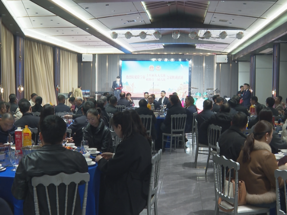 【视频】罗卫华看望出席市政协十一届六次会议的政协委员 邓艳红参加