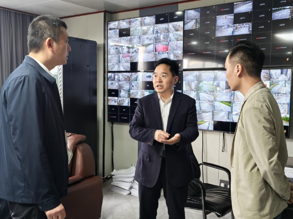 罗卫华到中农批市场下沉接访