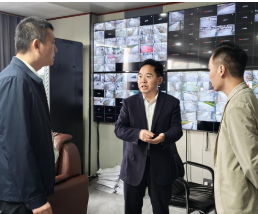 罗卫华到中农批市场下沉接访