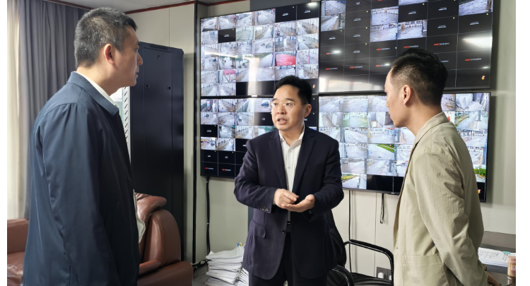 罗卫华到中农批市场下沉接访